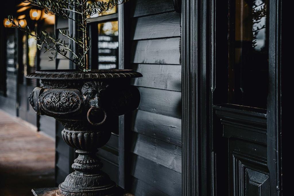 Hotel Bellinzona Daylesford Хепбърн Спрингс Екстериор снимка
